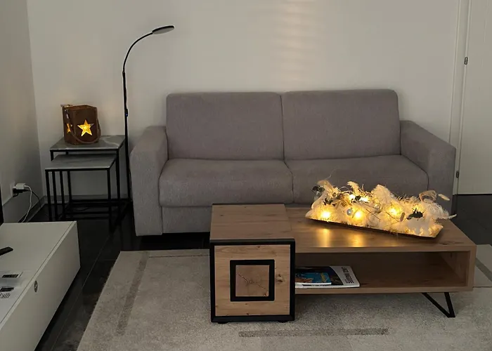 Moderno Bilocale Vista Maggiore 公寓 *