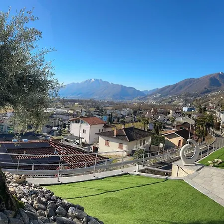 Moderno Bilocale Vista Maggiore Apartmán *