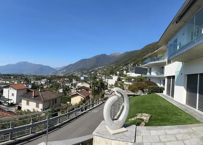 Moderno Bilocale Vista Maggiore Apartmán *